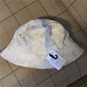 NWT Lululemon On My Level Bucket Hat